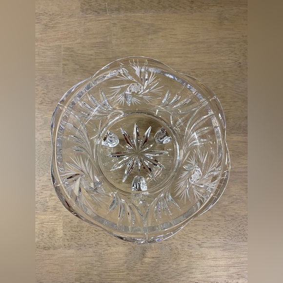 Bohemian Lead Crystal Cut Glass‎ 4 1/2" Bowl Pinwheel Footed - Picture 4 of 7